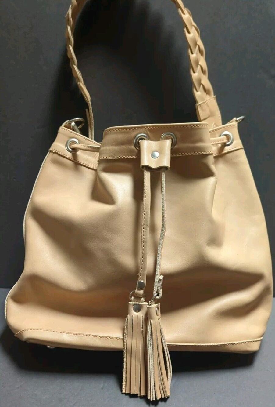 Maria’s Artisan Shop Leather Bucket‎ Bag Beige